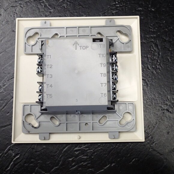 System Sensor M500R Relay Module for Fire Alarm - Picture 7 of 8
